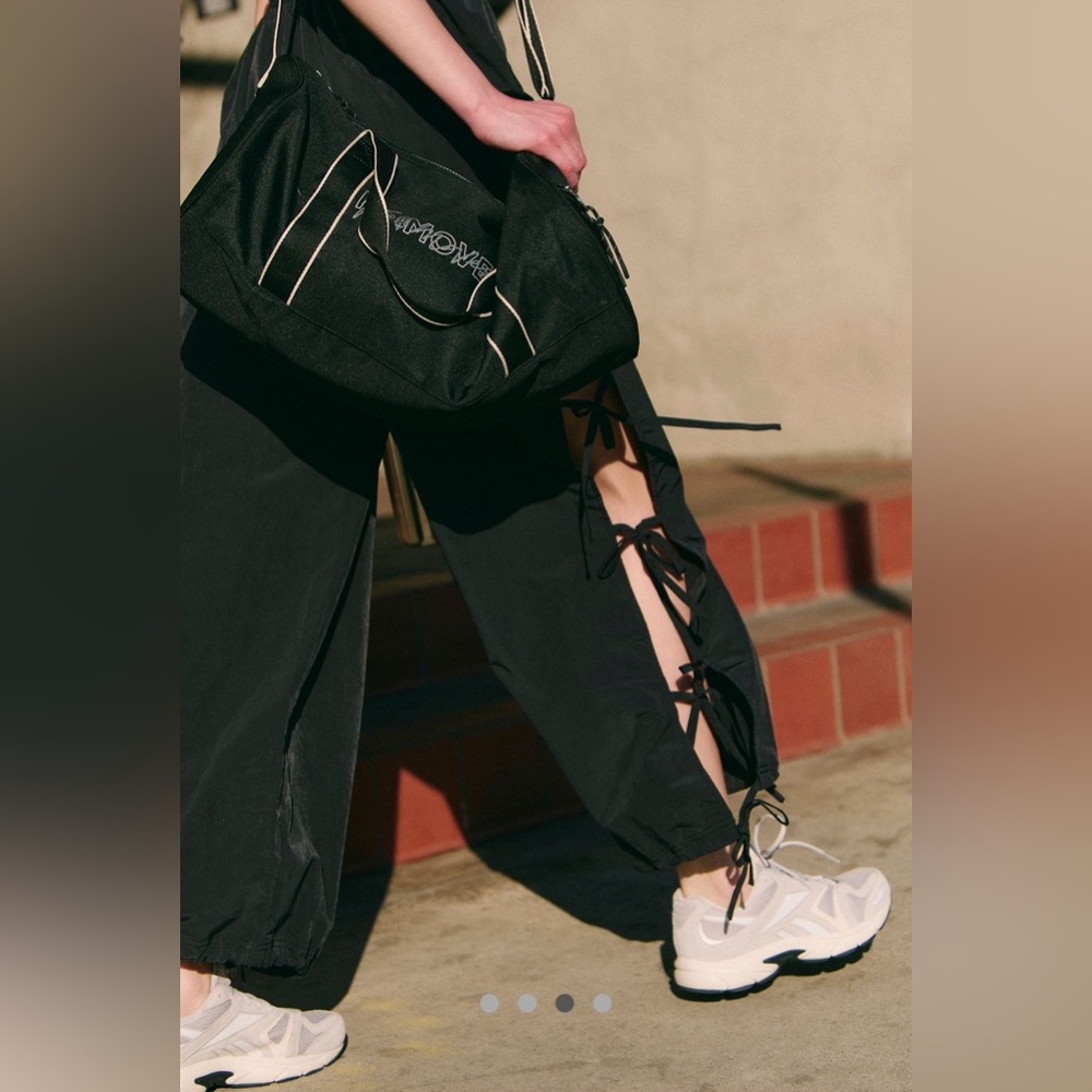 NWT FREE PEOPLE MOVEMENT Good Sport Duffle Bag | Black MSRP $78 - Picture 14 of 15